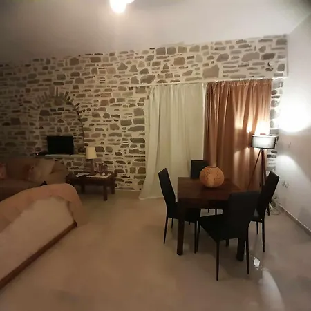 Holiday home Stegio Parasporos